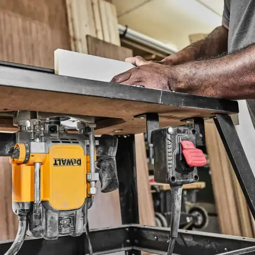 MM 2300W DeWALT DWE627KT-QS